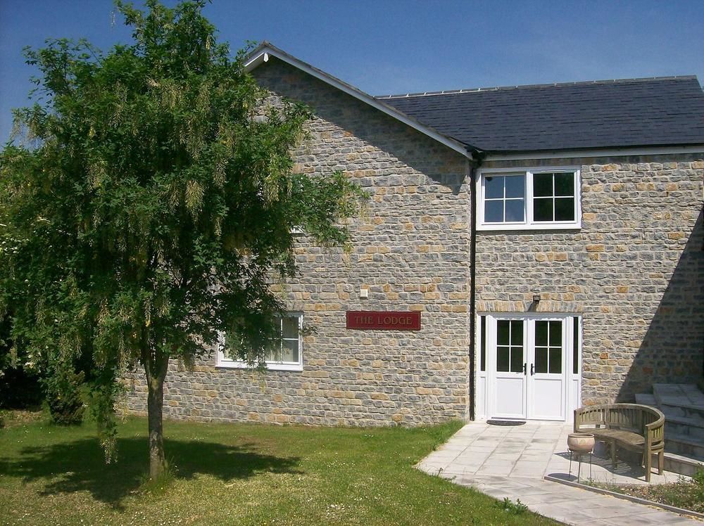 Hunters Lodge Inn Wincanton Buitenkant foto